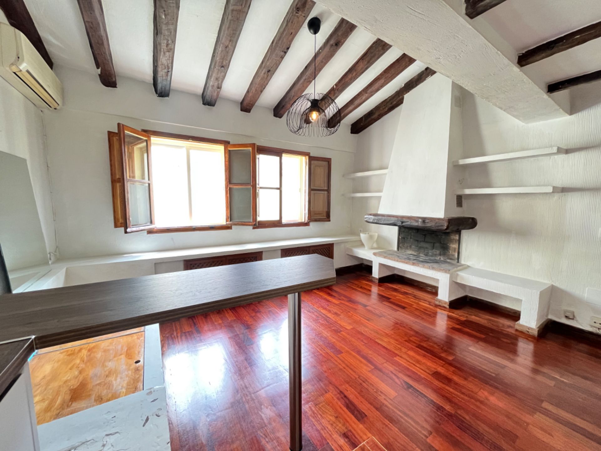 Sala d'estar de Dúplex de lloguer en  Madrid Capital amb Aire condicionat, Forn i Rentadora
