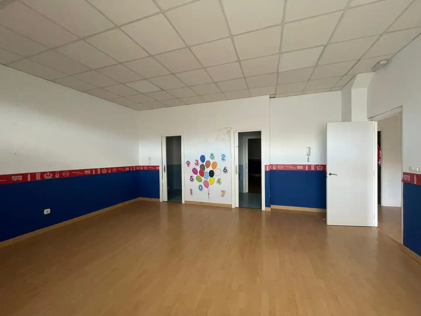 Locale commerciale in vendita a Calle Manacor, imagen 2