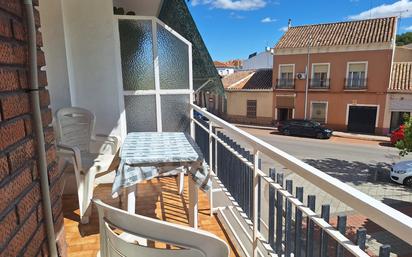 Exterior view of Flat for sale in Alcázar de San Juan  with Air Conditioner and Balcony