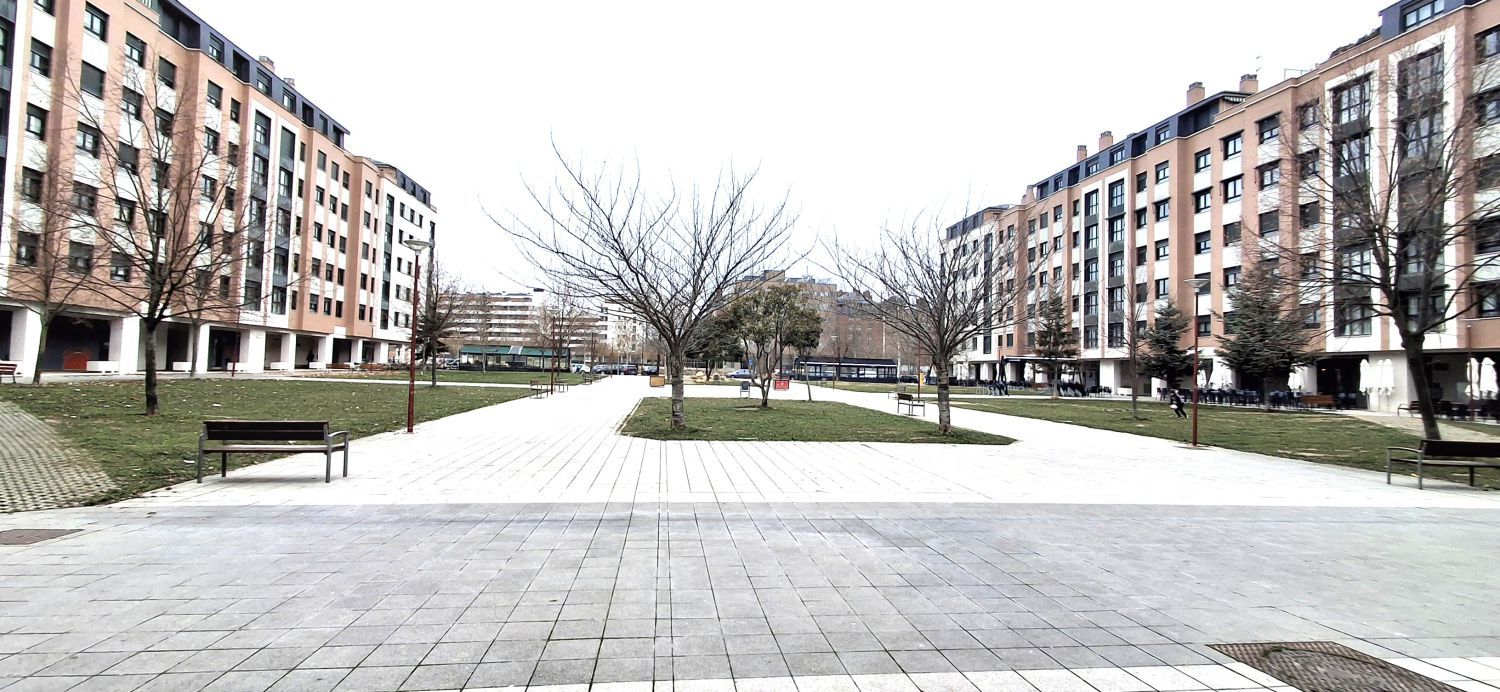 Exterior view of Flat to rent in Valladolid Capital  with Heating, Parquet flooring and Storage room