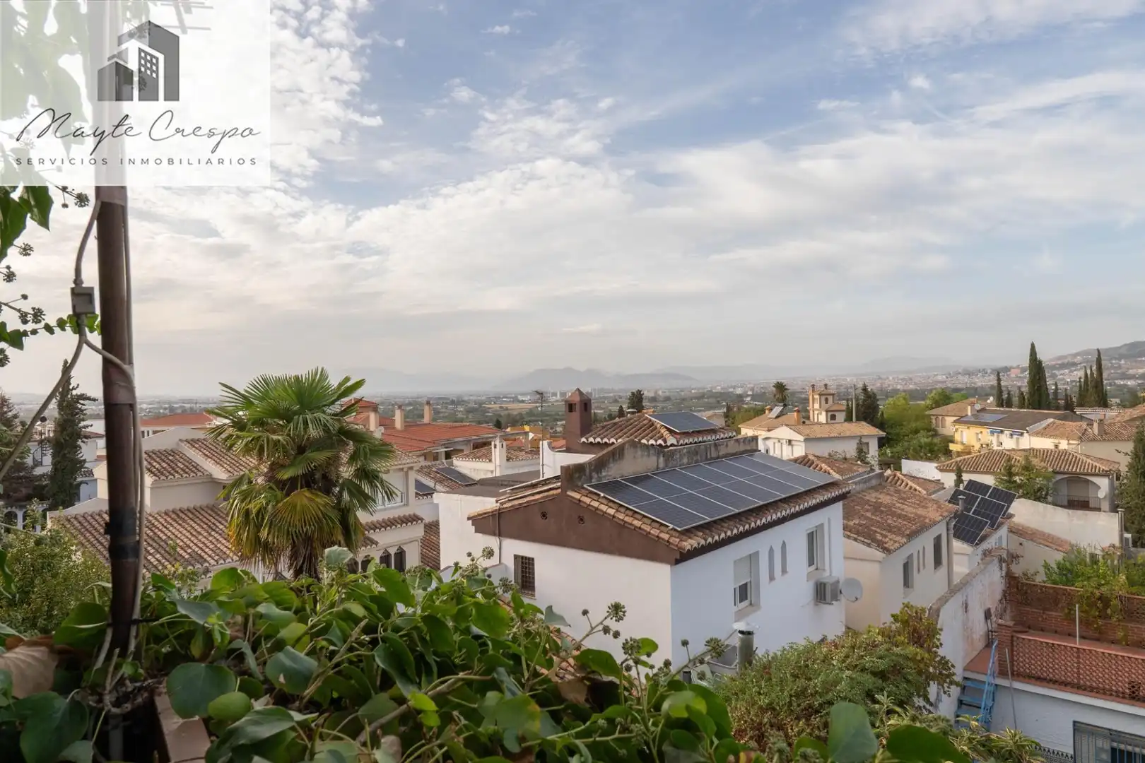 Vista exterior de Casa o xalet en venda en La Zubia amb Calefacció, Jardí privat i Terrassa