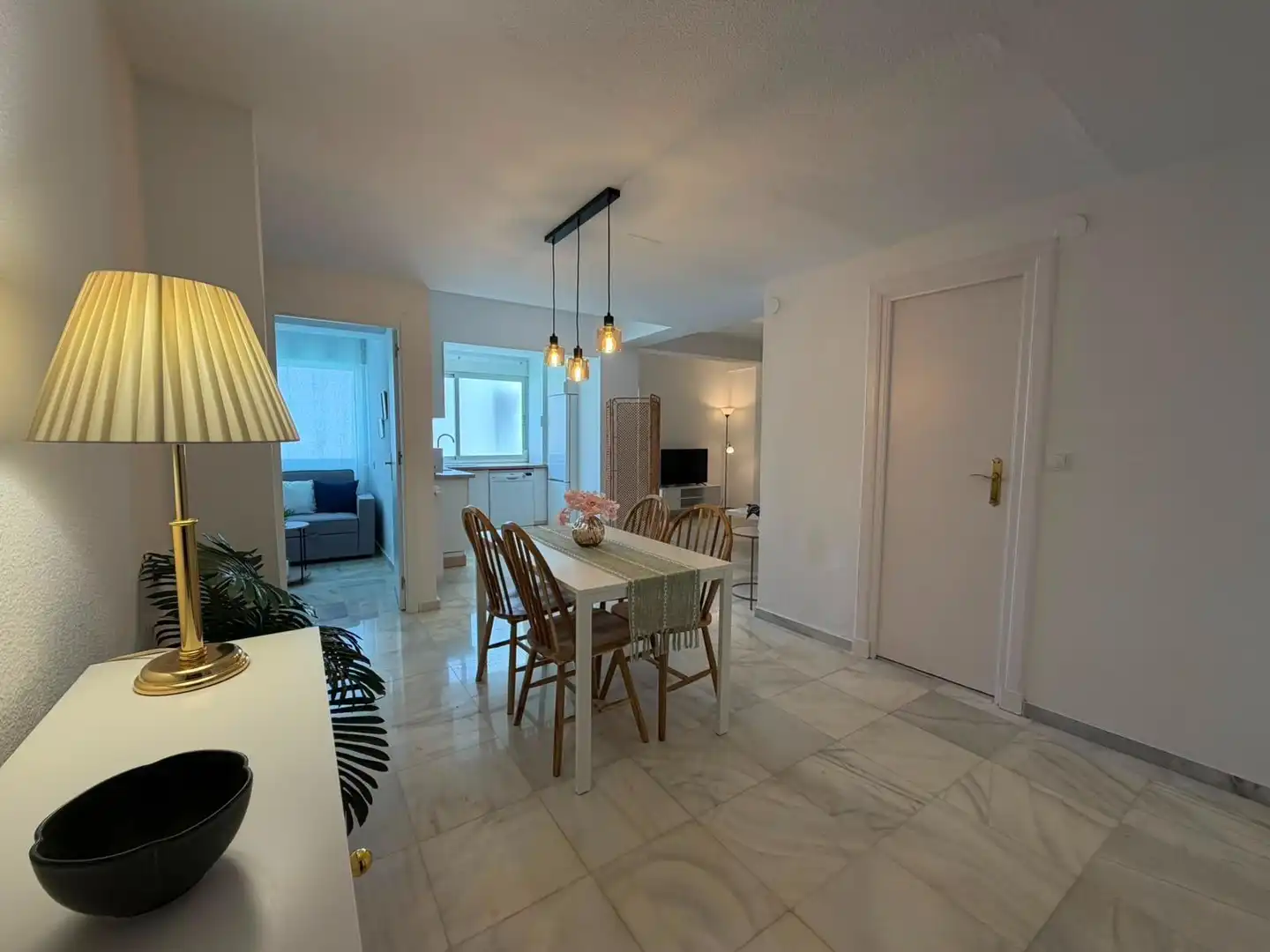 Esszimmer von Wohnung zur Miete in Granada mit Heizung, Abstellraum und Möbliert