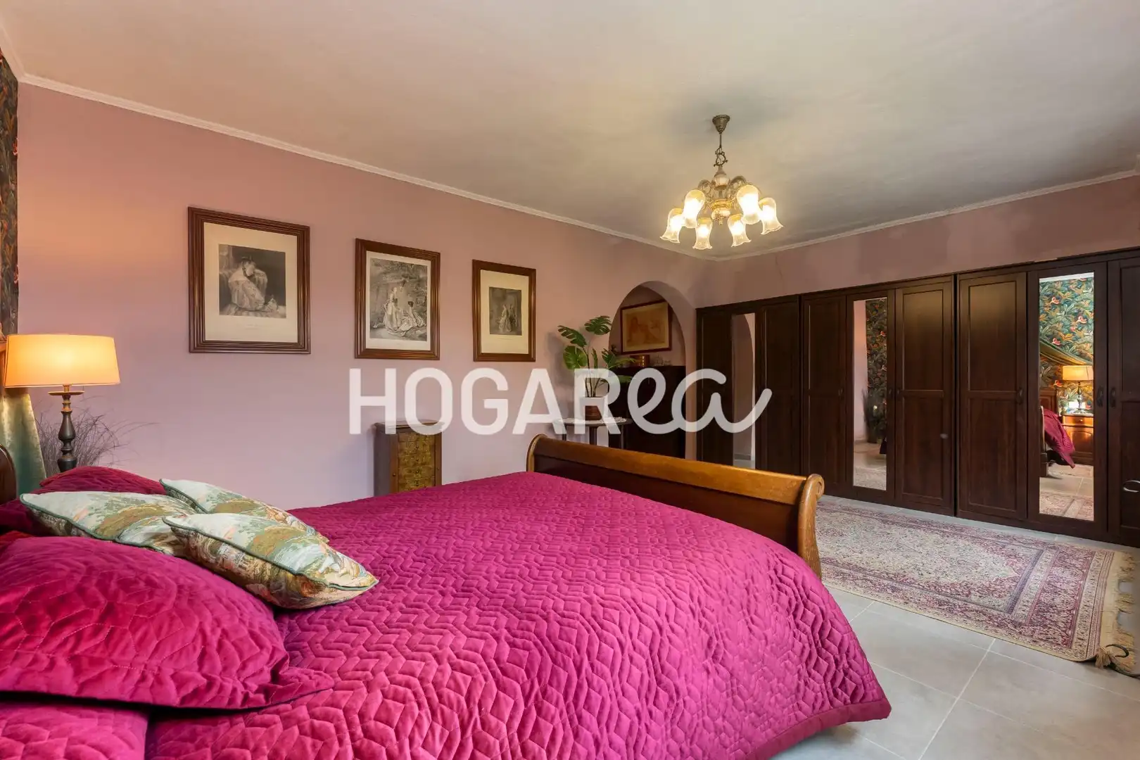Habitación de Finca rústica en venta en Alcaucín con Jardín privado, Terraza y Piscina