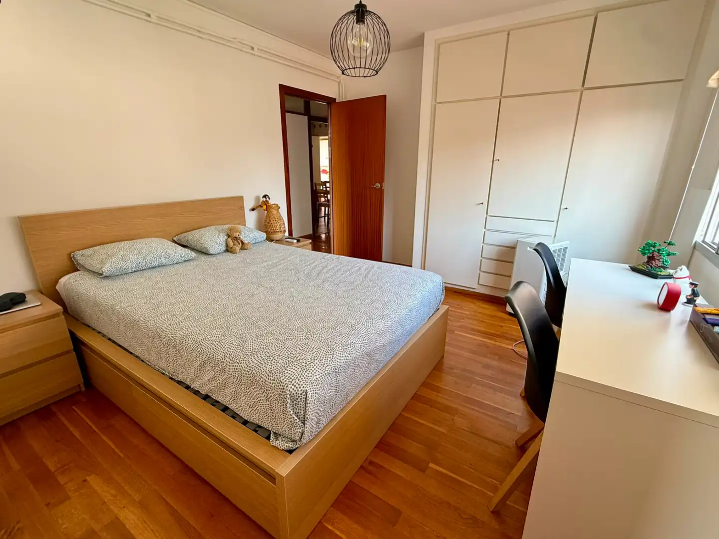 Dormitori de Pis en venda en Barcelona amb Calefacció, Parquet i Terrassa