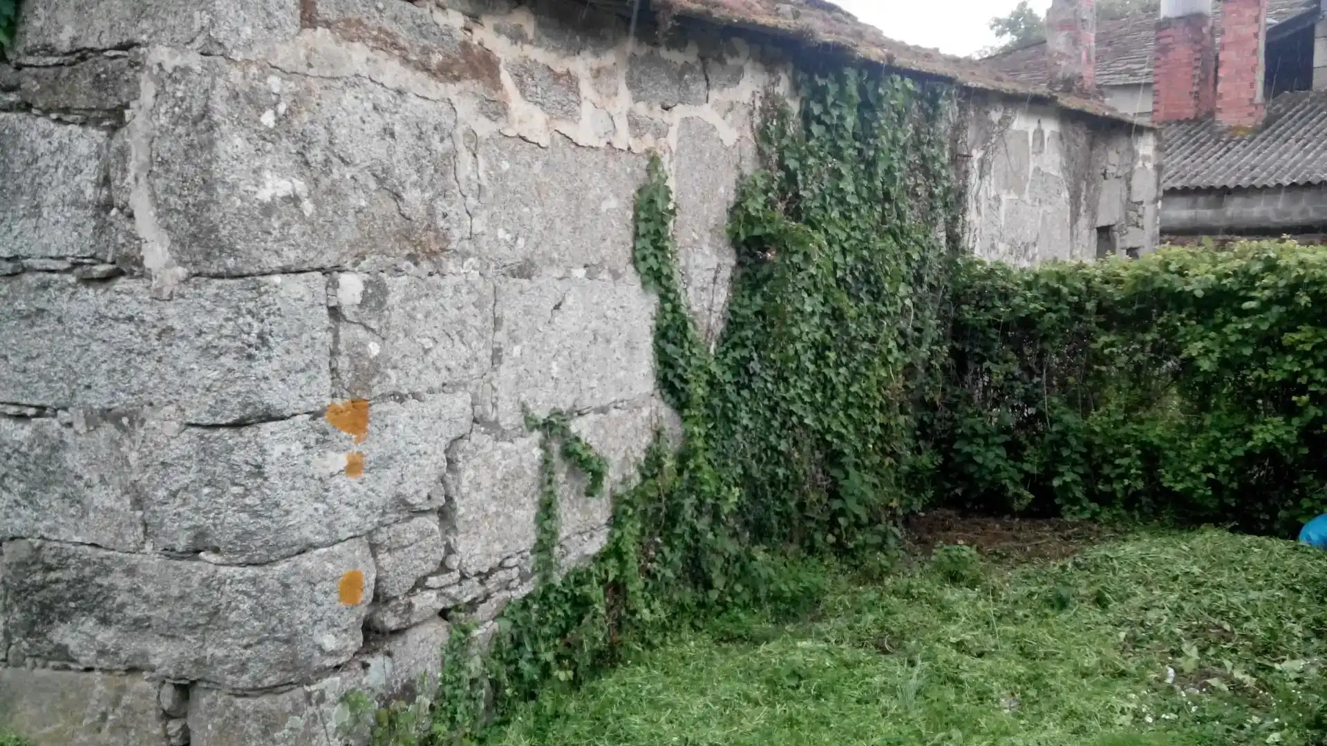 Casa adosada en venda en O Corgo  