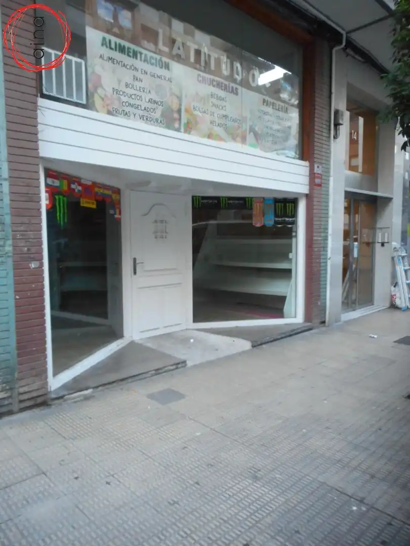 Local en venta en Burlada / Burlata con Amueblado