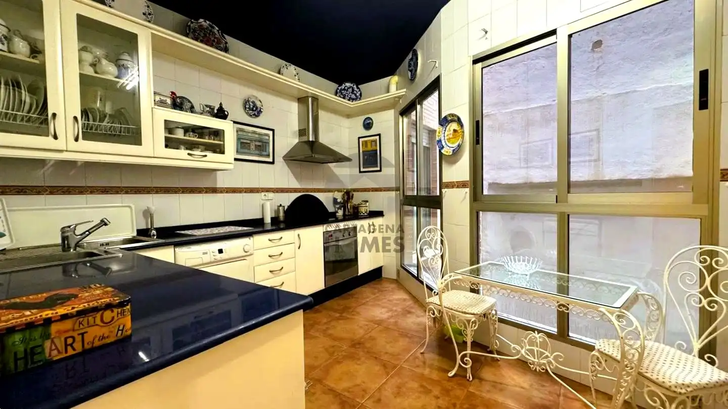 Kitchen of Flat for sale in Cartagena  with Air Conditioner, Parquet flooring and Storage room