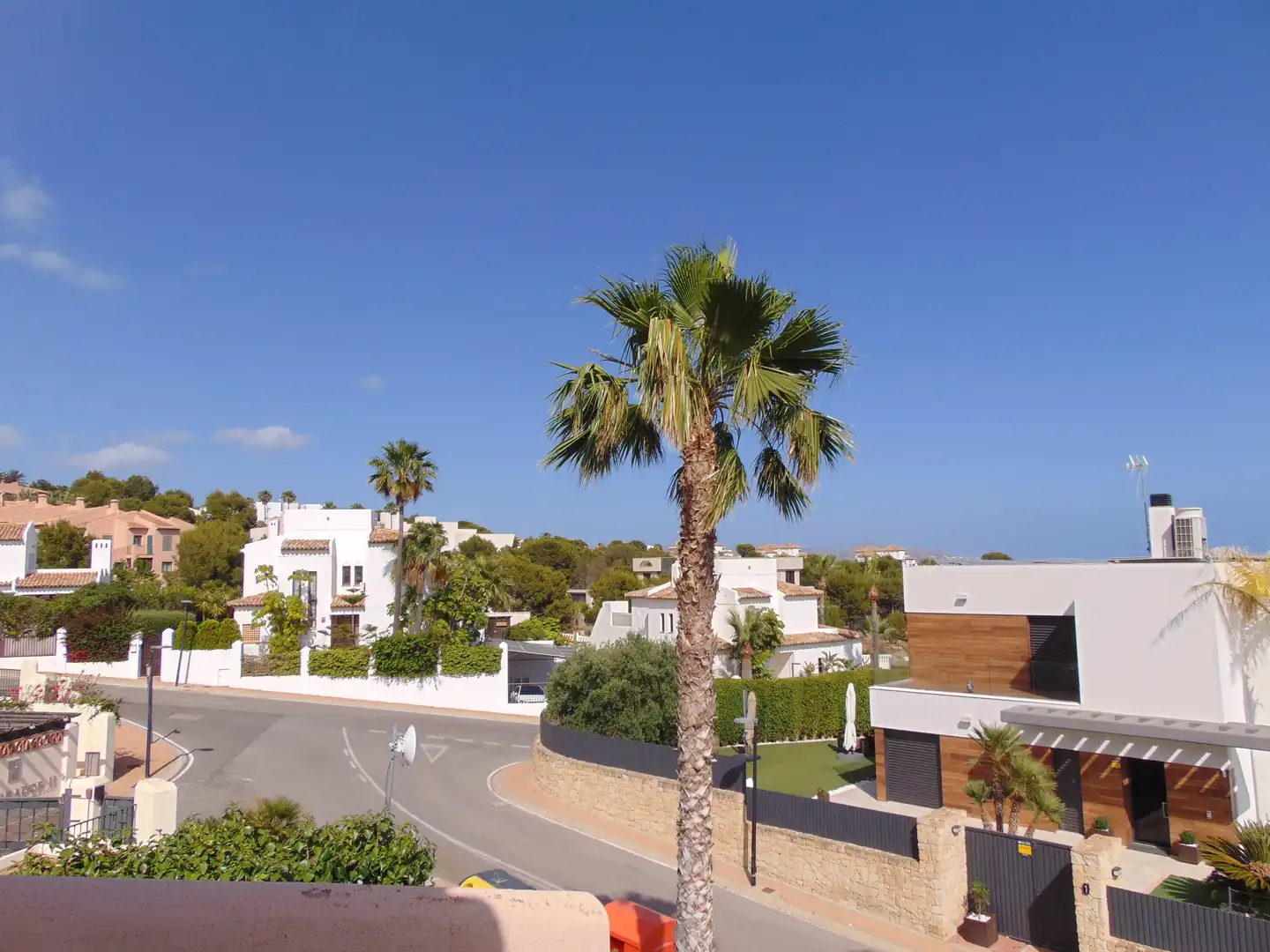 Casa adosada de lloguer a Golf Bahía