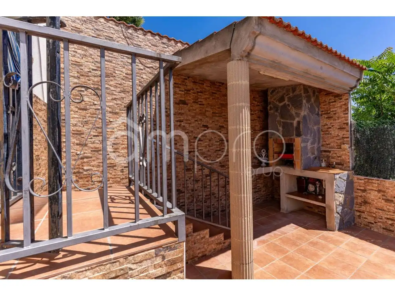 Terrassa de Casa o xalet en venda en La Pobla de Montornès   amb Aire condicionat, Jardí privat i Terrassa