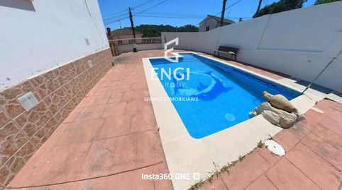 EXCLUSIVA CASA CON PISCINA EN PIERA