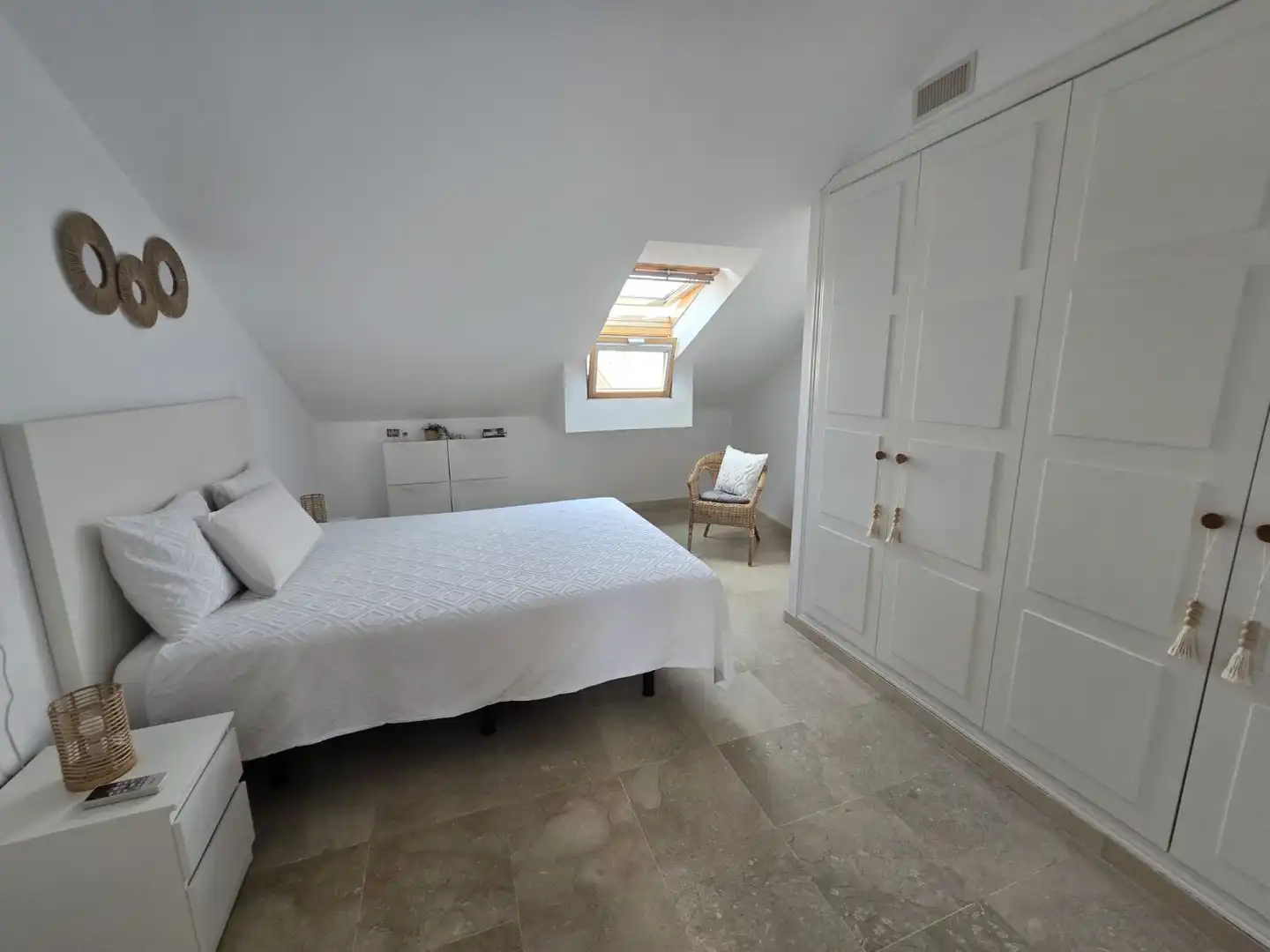 Bedroom of Attic for sale in Alcalá de Guadaira  with Air Conditioner, Terrace and Storage room