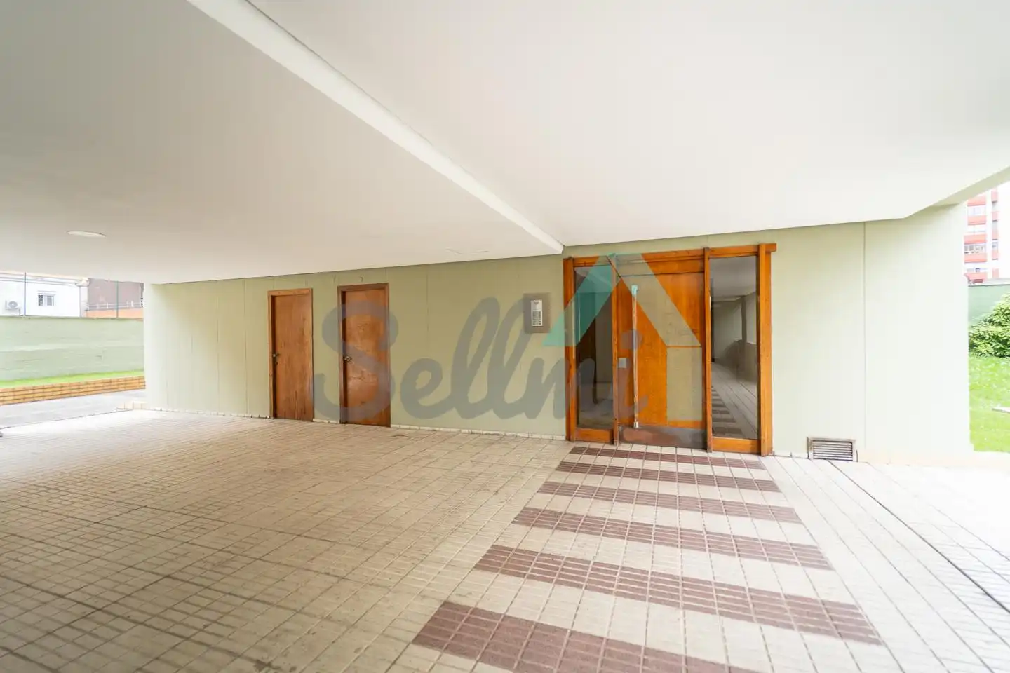 Flat for share in Oviedo   with Heating, Parquet flooring and Furnished