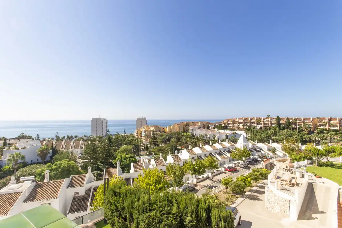 Exterior view of Houses for sale in Benalmádena  with Air Conditioner, Private garden and Terrace