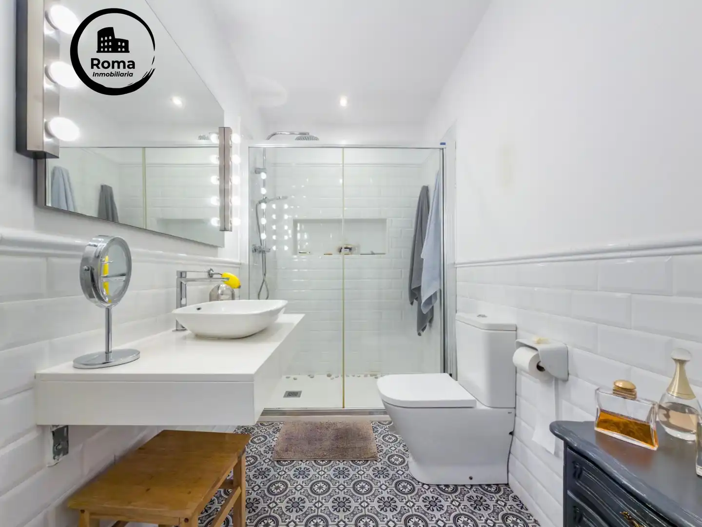 Bathroom of Flat for sale in Churriana de la Vega  with Air Conditioner, Heating and Terrace