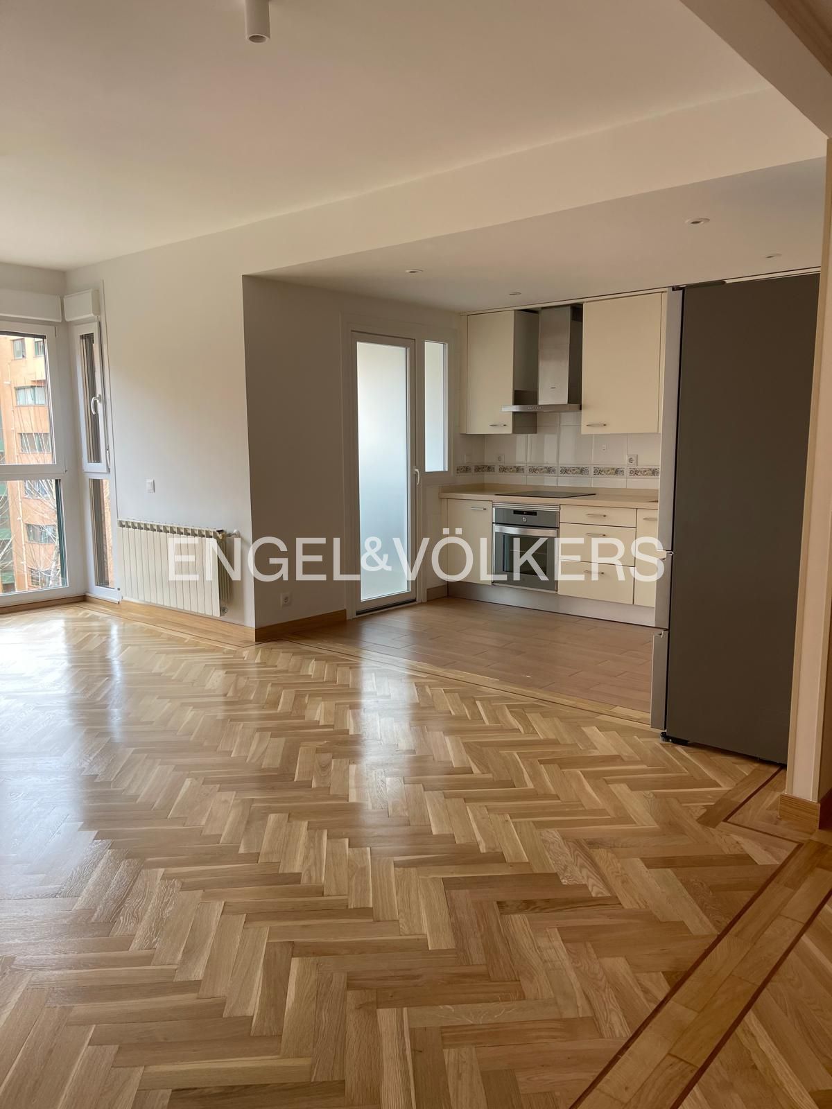 Cocina de Piso de alquiler en  Madrid Capital con Aire acondicionado, Calefacción y Parquet