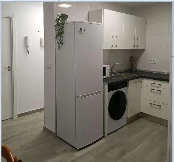 Cocina de Piso para compartir en Sevilla con Amueblado