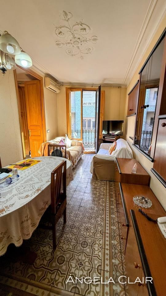 Wohnzimmer von Wohnung zum Verkauf in  Barcelona Capital mit Klimaanlage, Heizung und Terrasse