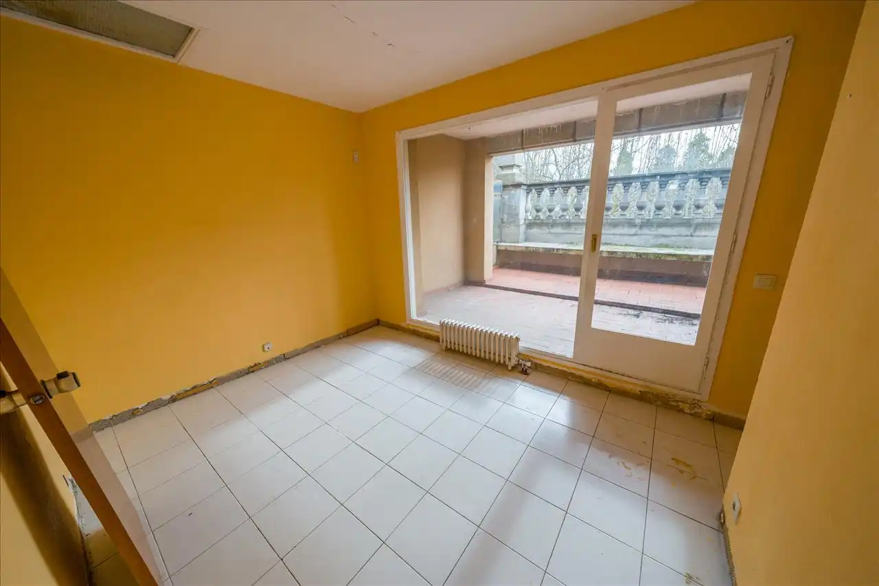 Casa adosada en venda en Olot amb Terrassa