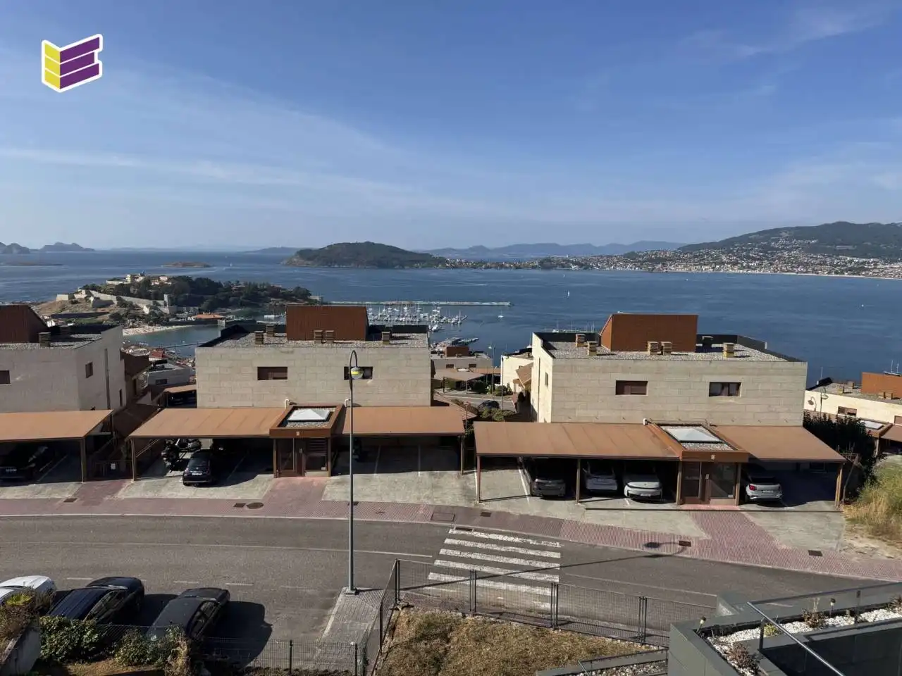 Vista exterior de Dúplex en venta en Baiona con Terraza, Trastero y Balcón