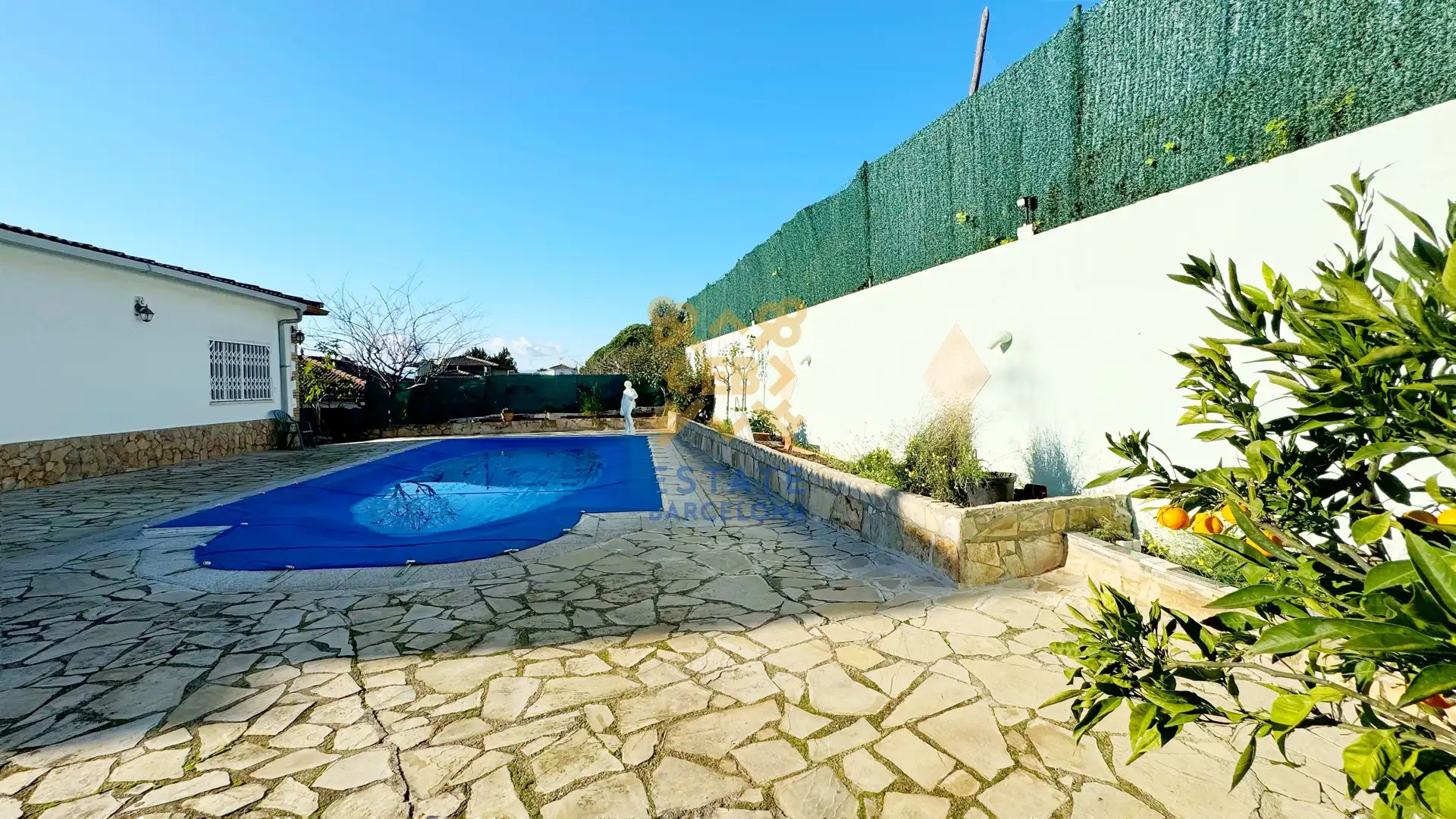Schwimmbecken von Haus oder Chalet zum Verkauf in Lloret de Mar mit Klimaanlage, Heizung und Schwimmbad