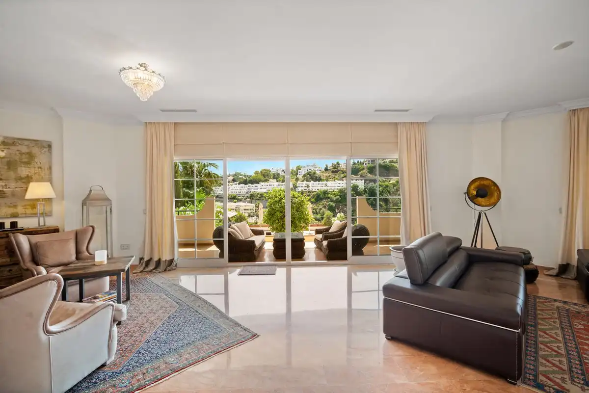 Chalet con piscina en venta en Benahavís pueblo, imagen 8