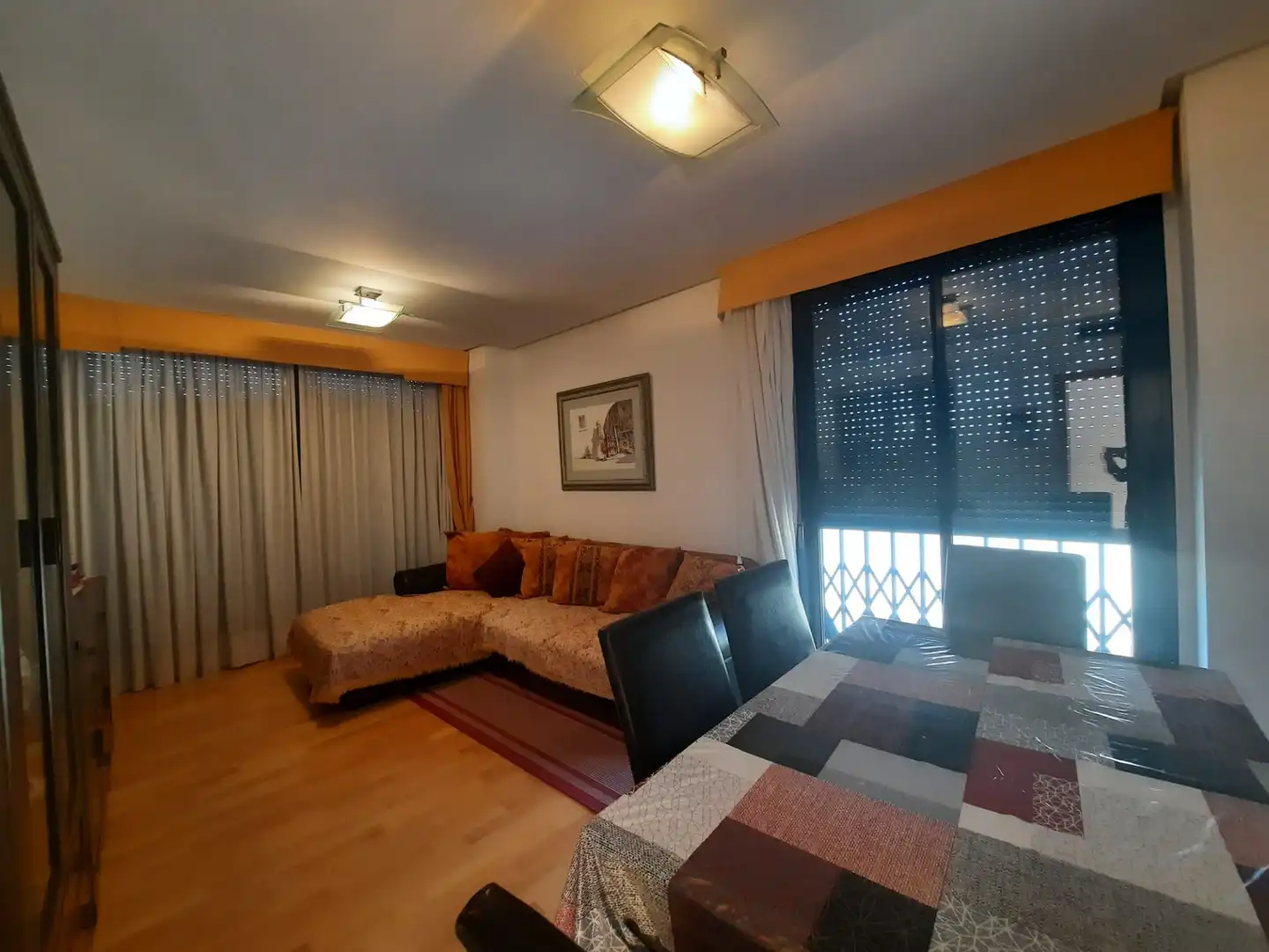 Sala d'estar de Pis en venda en Castellón de la Plana / Castelló de la Plana amb Jardí privat, Parquet i Terrassa