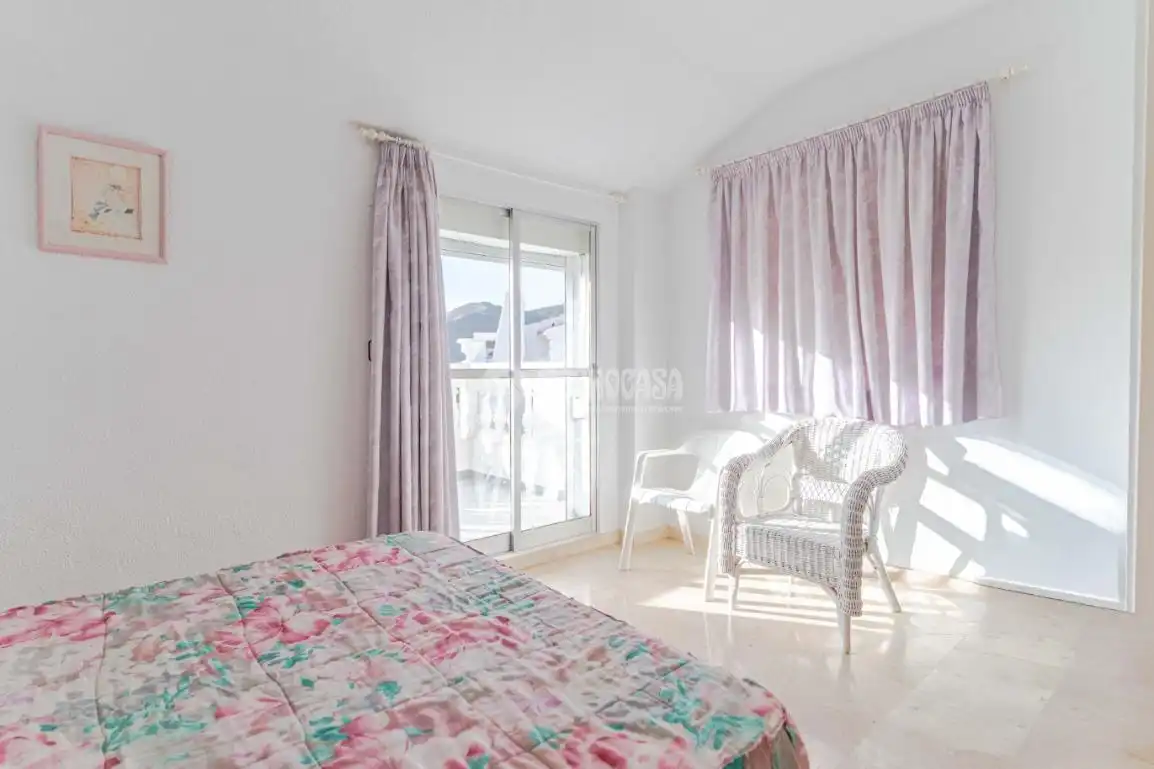 Habitación de Casa adosada en venta en Motril con Terraza, Trastero y Balcón