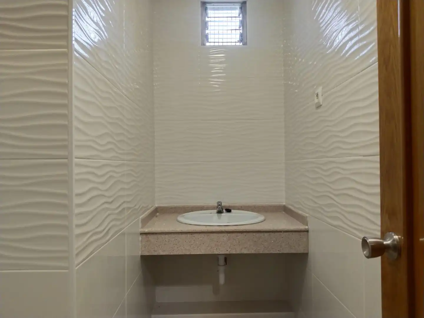 Baño de Local de alquiler en Torrelavega 