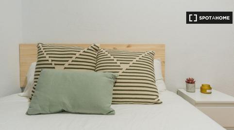 Photo 3 of Flat to share in Media Legua, Madrid