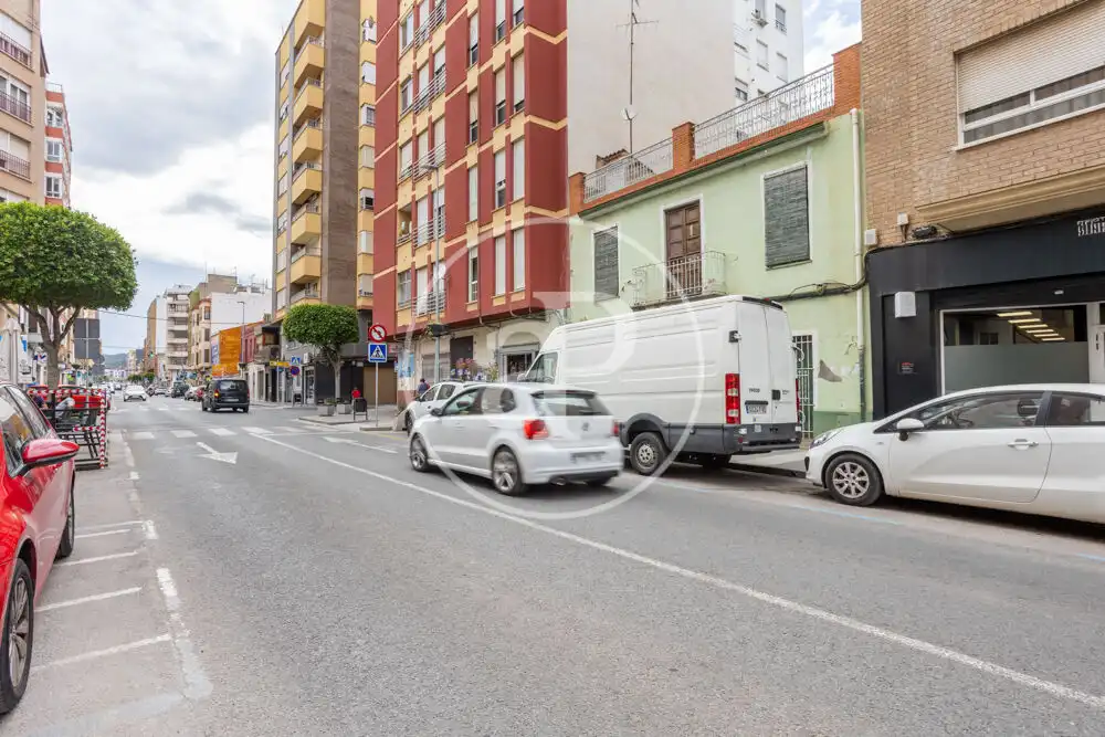Außenansicht von Wohnung zum Verkauf in Onda mit Heizung, Abstellraum und Balkon