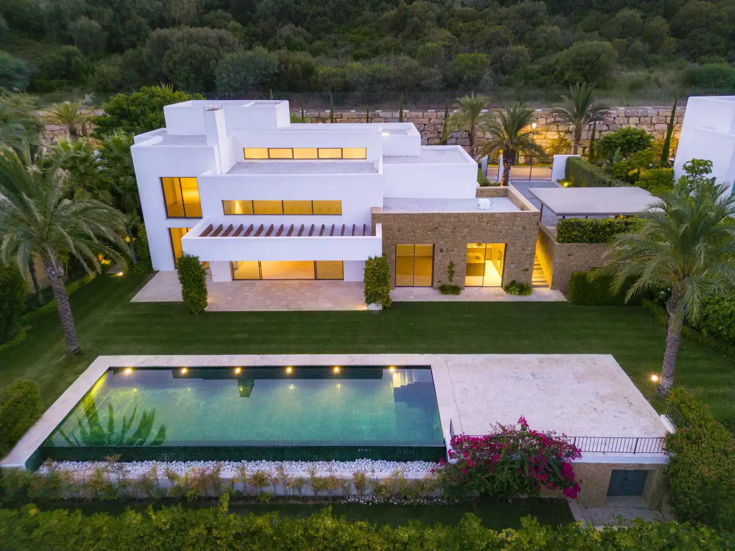 House with pool for sale in Estepona Pueblo, imagen 3