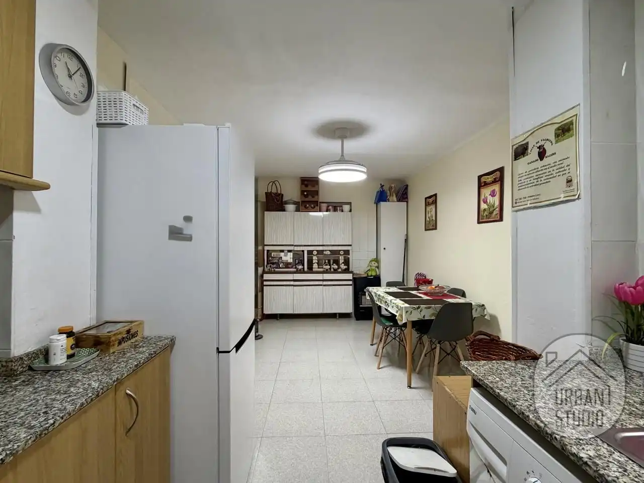 Cocina de Piso en venta en Alicante / Alacant con Aire acondicionado, Amueblado y Balcón