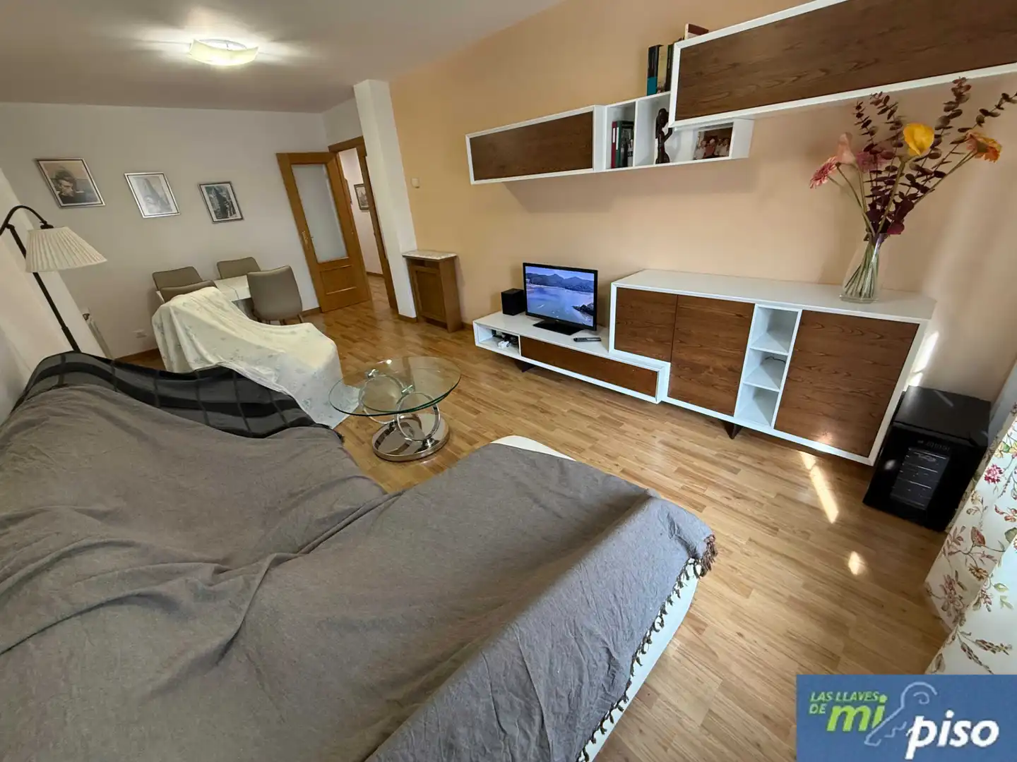 Living room of Flat for sale in Tudela de Duero  with Heating, Parquet flooring and Storage room