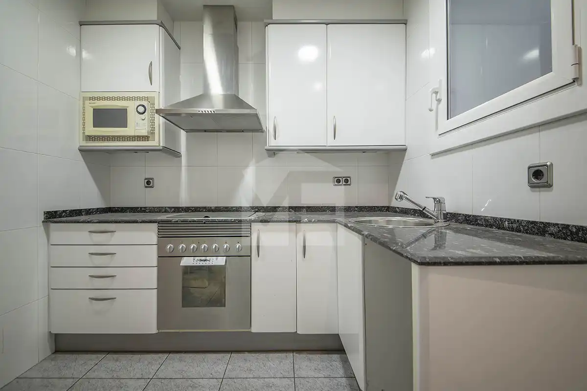 Kitchen of Flat for sale in Barcelona  with Heating and Balcony