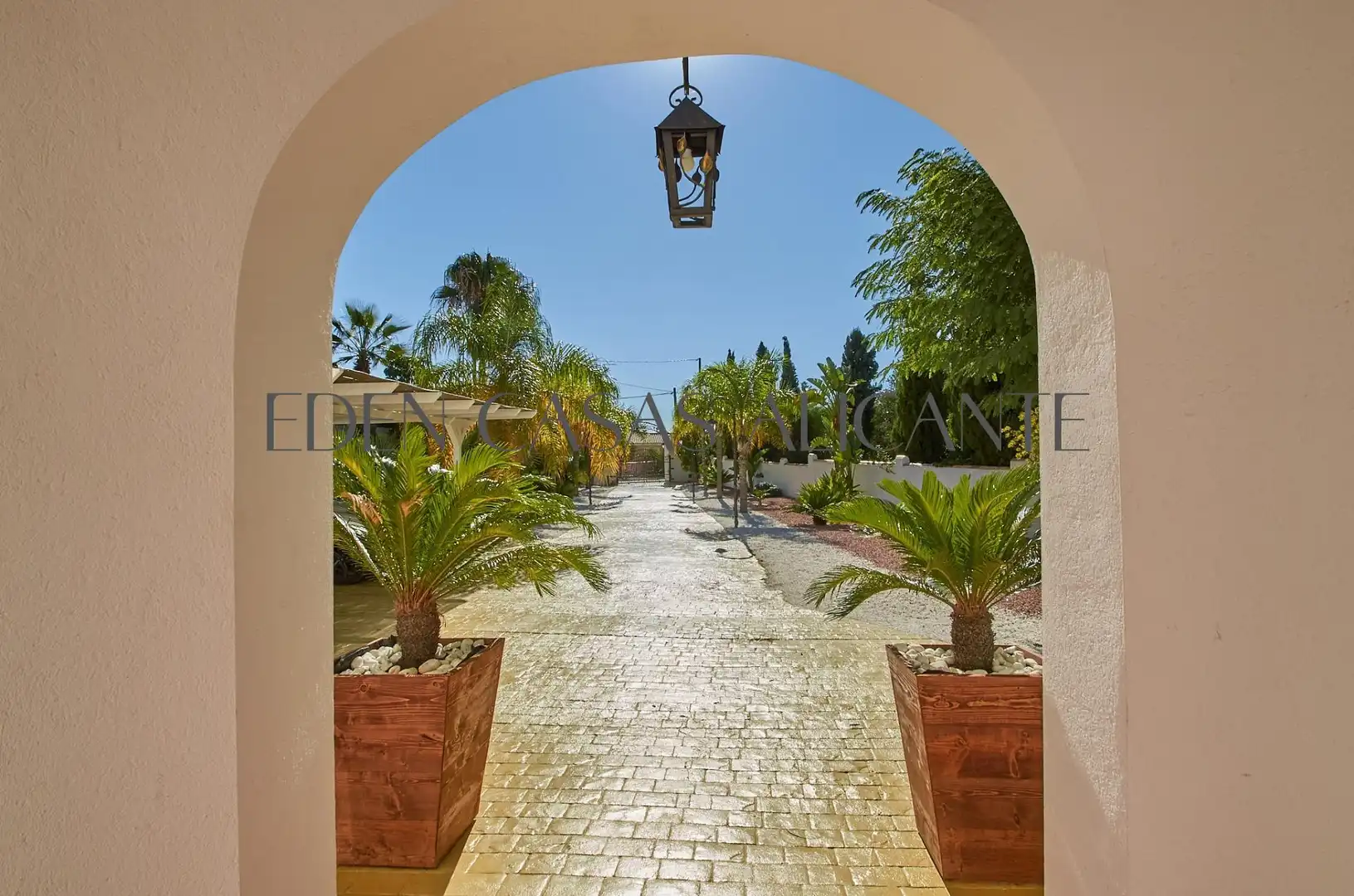 Detached house with pool for sale in Calle Carrasqueta, imagen 5