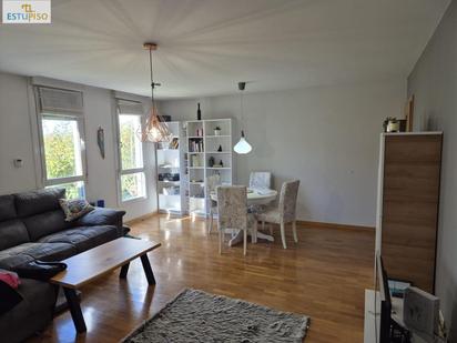 Living room of Single-family semi-detached for sale in Vitoria - Gasteiz  with Heating, Private garden and Terrace