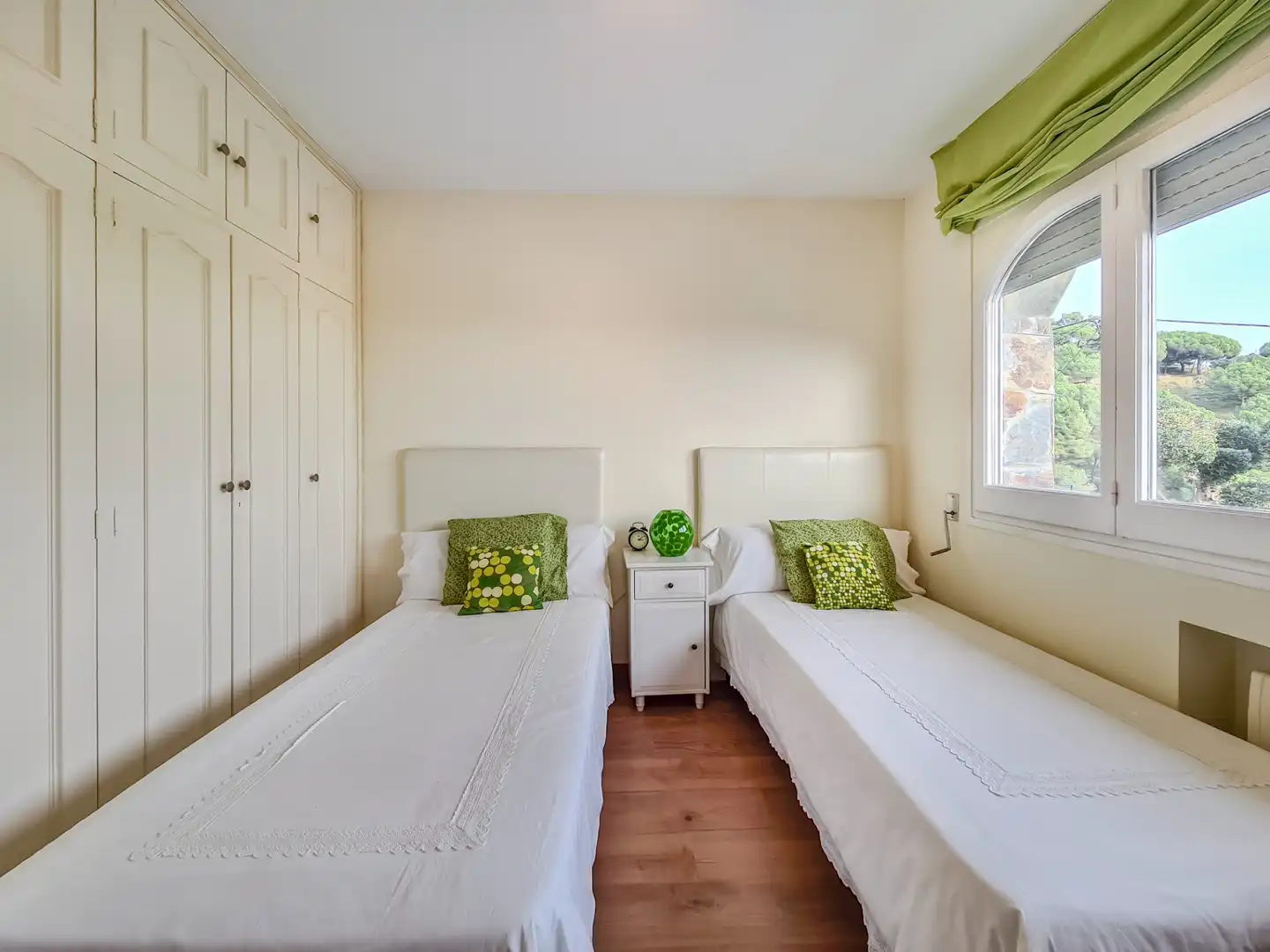 Habitación de Casa o chalet en venta en Alella con Calefacción, Jardín privado y Terraza