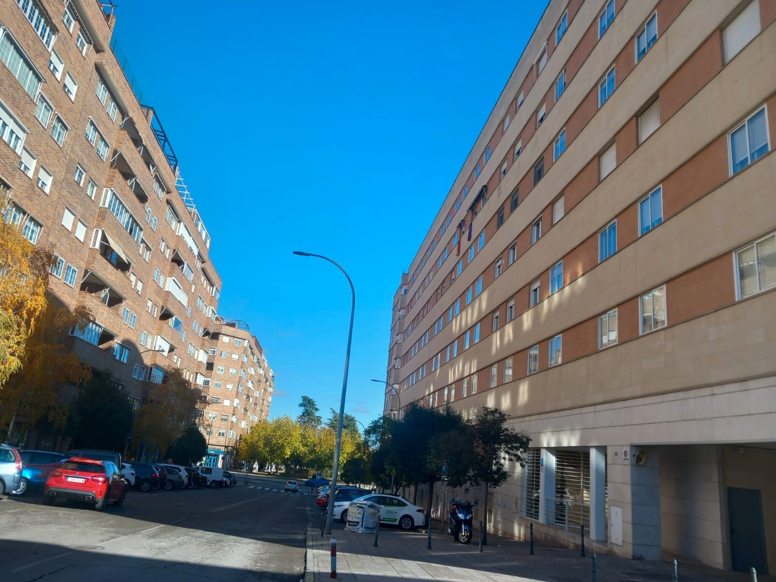 Vista exterior de Garatge en venda en Coslada