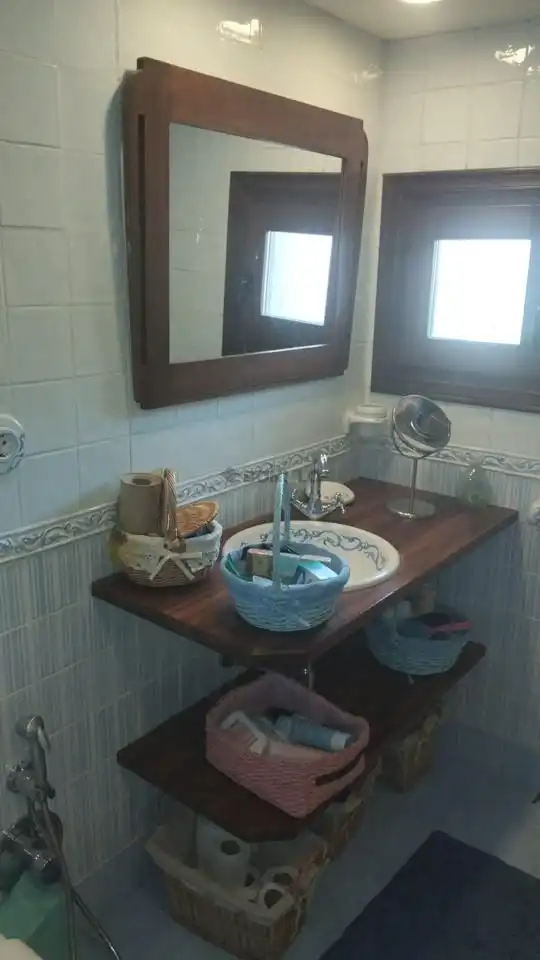 Baño de Finca rústica de alquiler en Albarracín con Calefacción, Amueblado y Balcón