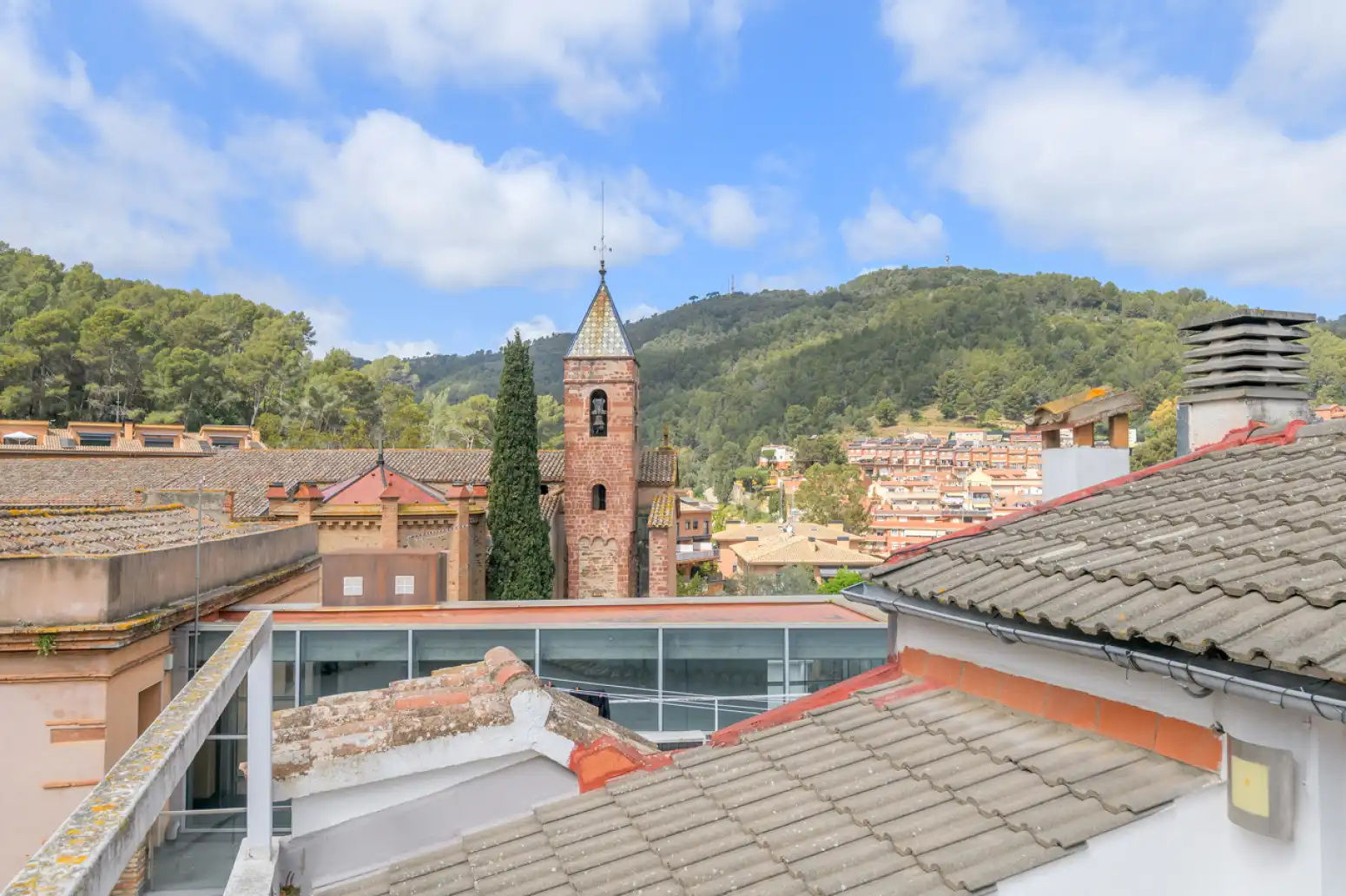 Exterior view of Houses for sale in Sant Climent de Llobregat  with Terrace