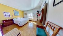 Bedroom of Flat for sale in  Madrid Capital  with Air Conditioner, Heating and Private garden