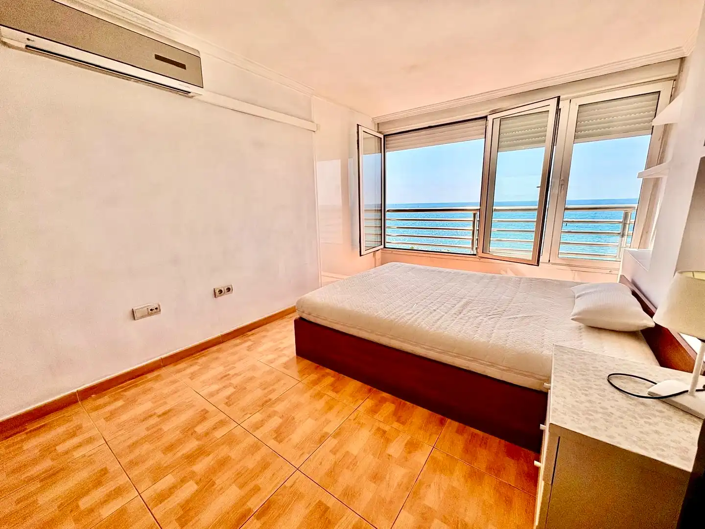 Schlafzimmer von Wohnung zum Verkauf in Alicante / Alacant mit Klimaanlage und Terrasse