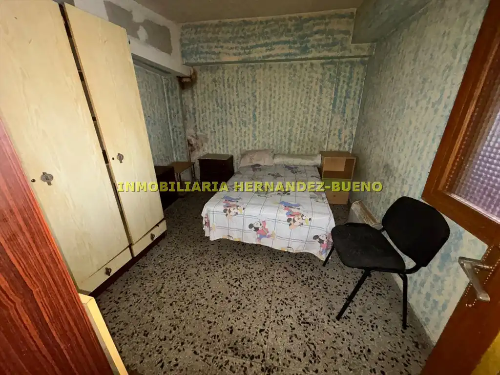 Habitación de Local en venta en Salamanca