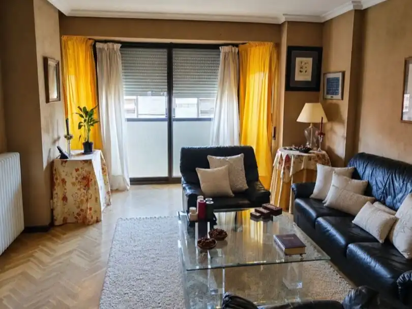 Living room of Flat for sale in  Madrid Capital  with Balcony