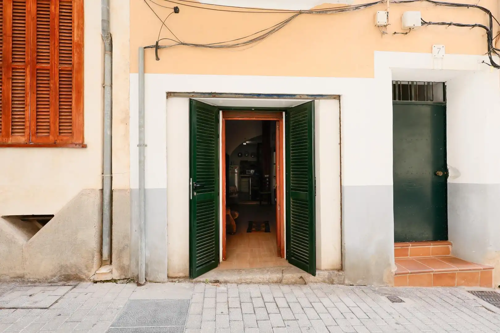 Business premises for sale in Calle CAN SALOM, imagen 2