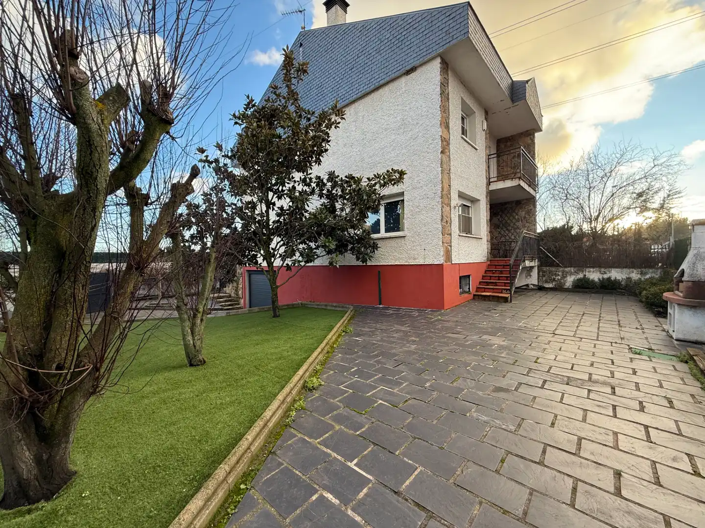 Vista exterior de Casa o chalet en venta en Galapagar con Calefacción, Jardín privado y Terraza