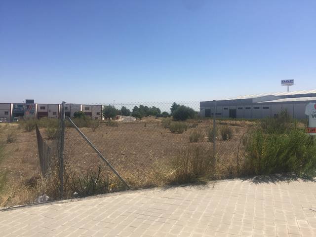 Terreno industrial en Venta en Altos del Olivar - El Caracol