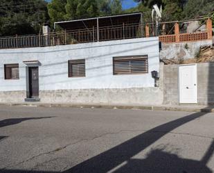 Vista exterior de Casa o xalet en venda en Vallirana amb Aire condicionat, Terrassa i Balcó