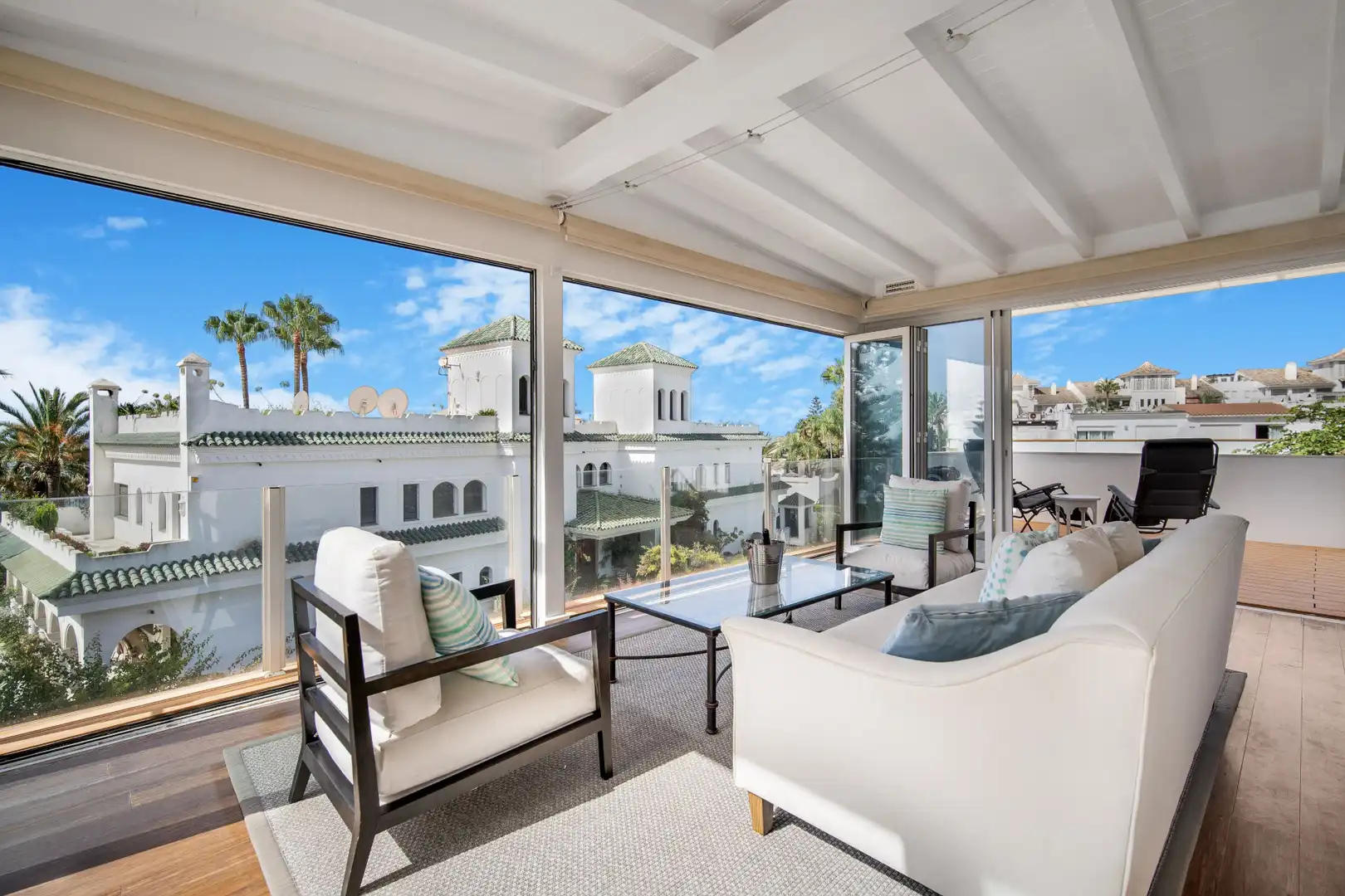 Terrassa de Casa adosada en venda en Marbella amb Aire condicionat, Jardí privat i Terrassa