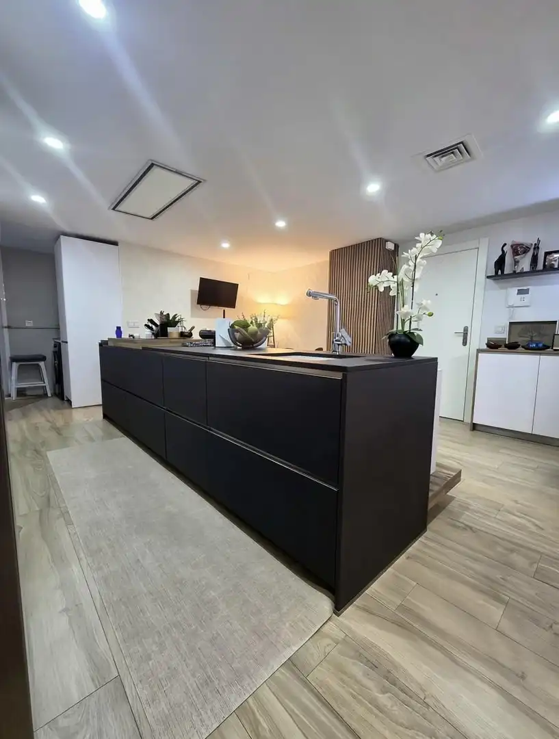 Piso con piscina en venta en Calle Pacifico, imagen 5